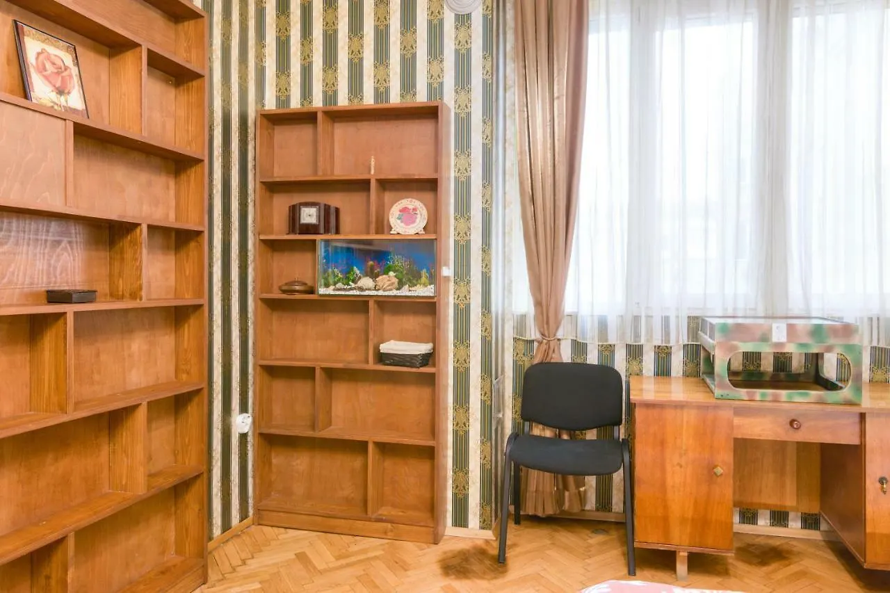 Rakovski Street Three Bedroom Ten People Spacious Apartment Sofie Bulharsko